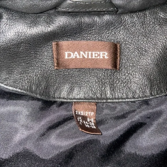Danier Black Leather Jacket with Faux-Fur Hood - Picture 3 of 7